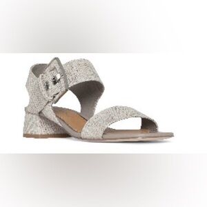NWT Donald J. Pliner Women's Elegant Pewter Snake skin Sandals